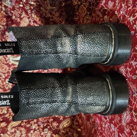 Doc Martens Metallic Pebbled 1460 Pascal Size 38 - Picture 8 of 8